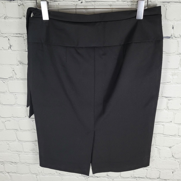 ESPRIT | pleated button detail side tie & zip pencil skirt - Picture 5 of 8